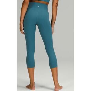 Lululemon NWT Wunder Under Crop 21" Leggings, Size 6